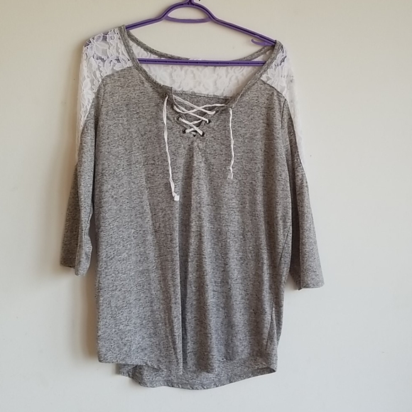 3/4 Sleeve Top - Picture 1 of 5